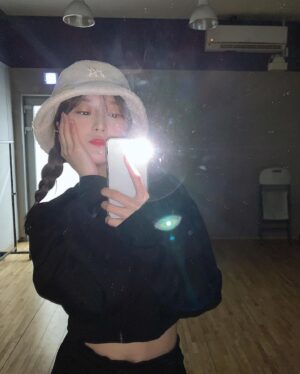 Kim So-hee Instagram - 다들 주말 잘 보냉 :)