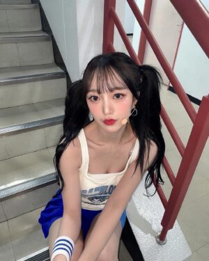Kim So-hee Instagram - limbo 막방 기념 양갈래 🖤