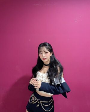 Kim So-hee Instagram - 반묶 ε♡з