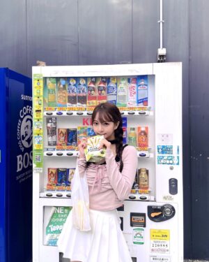 Kim So-hee Instagram - 다들 너무 보고싶당🐰🎀