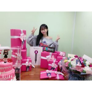 Kim So-hee Instagram - 생일 축하해주셔서 너무 감사합니다 여러분..우앙 ㅠㅠㅠㅠ 제가 더 잘할게요 히히힣 너무 사랑해용❤️
#1월20일 #탄생일 #감사합니당