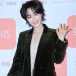 Kim Sung-ryung Instagram - #도그데이즈 2월7일 개봉 아… 너무 사랑스럽고 따뜻하고 재밋고…노래까지…좋고 웃다…울다… #예쁜영화 . FN엔터 후배님들 #박세준배우 #원유진배우