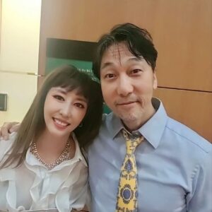 Kim Wan-sun Instagram - 정말 오랜만에 문세 오빠를 만났네요. 정말정말 반가웠어요~!! 🤩 @leemoonsae