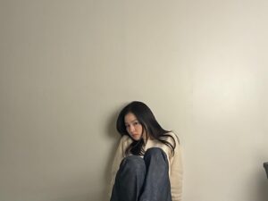 Kim Yoon-hye Instagram - 🧦🧸🔮🛋️