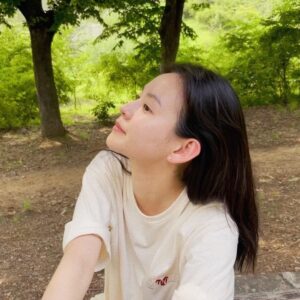 Kim Yoon-hye Instagram - 🍋🍃❤️