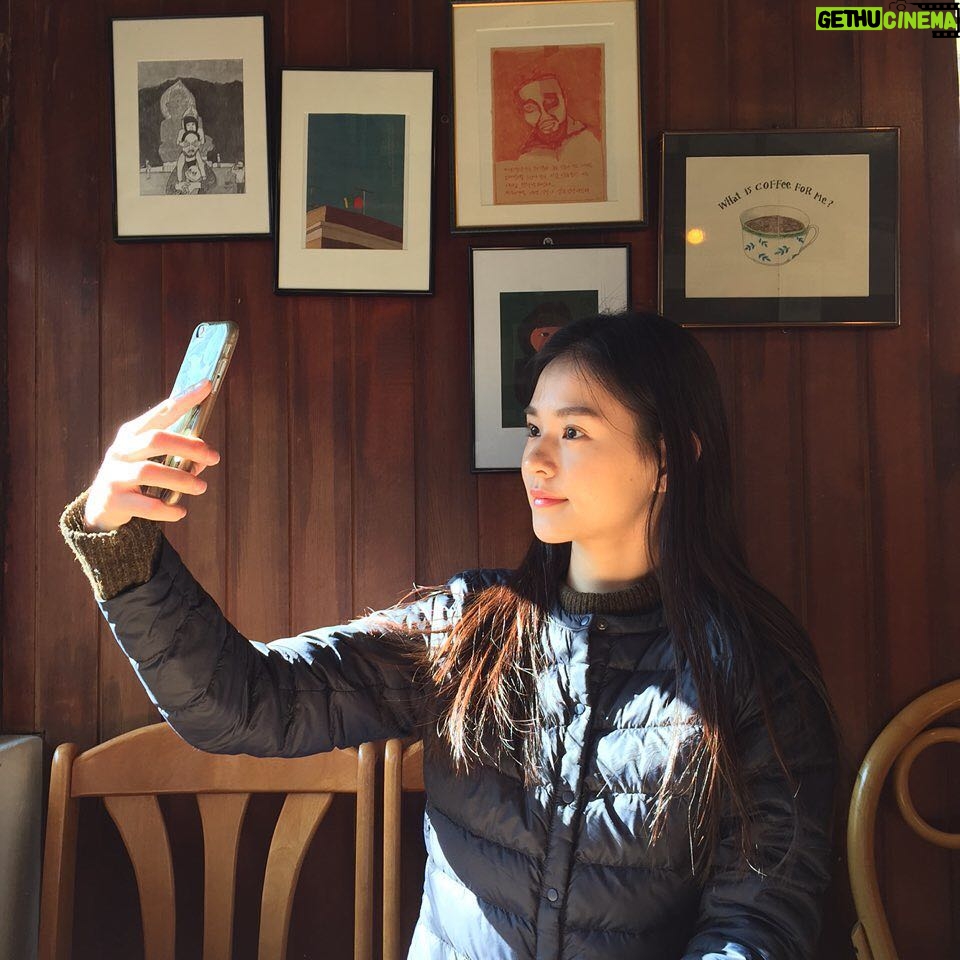 Kim Yoon-hye Instagram - 셀카찍기📷
