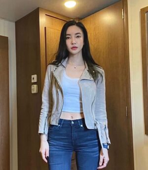 Kim Yun-jee Thumbnail - 10.7K Likes - Top Liked Instagram Posts and Photos
