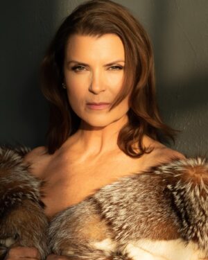 Kimberlin Brown Instagram - You’re blessed when you find a friend that gets you. See’s you and makes you see yourself.  I’m so blessed to have had another fabulous #photoshoot with my dearest #friend  @lesleybohmphoto since the “80’s” and still #goingstrong #hair & #makeup by #makeupartist @mandyohmakeup shot @loft1923_  #feelingsexy #beautyshoot #notdoneyet #strong #happy #confident