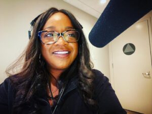 Kimberly Brooks Instagram - Easter is the only time when it’s perfectly safe to put all your eggs in one basket 🧺🐥💕🥚
•
•
•
•
•
•
#easter #voiceover #voice #actor #mic #vó #sag #sagawards #voiceoverartist