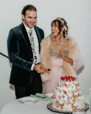 Kimberly Daugherty Instagram - My beautiful, magical, fairy sister @astylepixie got MARRIED!!! Welcome to the family @nickkrein! 📸 @heyoneillphoto