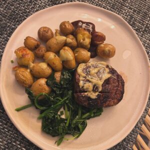 Kimberly McCullough Instagram - Learning how to make a steak dinner 🍽️