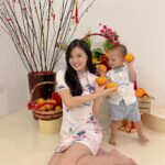 Kimberly Chia Instagram - Was taking solo pics and this boy photobombed, eager to 拜年 🍊🍊 How is it already 初四?!
