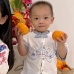 Kimberly Chia Instagram - Was taking solo pics and this boy photobombed, eager to 拜年 🍊🍊 How is it already 初四?!