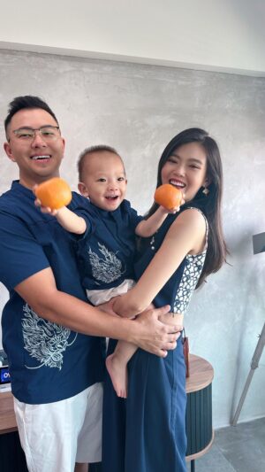Kimberly Chia Instagram - 新年快乐🍊🍊 starting the new year right with new traditions at the new home! 祝大家龙年大吉 事事顺心 天天开心！ Love you all LOOONG time!🐉❤️