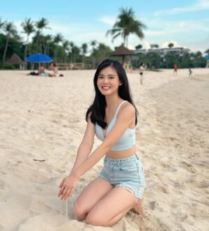 Kimberly Chia Instagram - Embracing the heat ☀️ why you gotta be soooo hot, Singapore 🥵