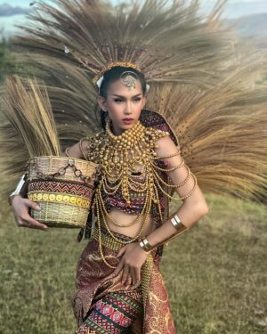 Kimmy Couture Instagram - 👑Your Visayan Filipina Princess 👑 
.
Now that Asian Heritage Month is done… I’m so grateful and happy to spend the whole month in Asia connecting my roots and my culture. Wearing this look made me connect my Probensyana roots even more. 🇵🇭
.
👗 Full look by: @chloeamoren 
📸 Photo by: @joshiyah_tuan