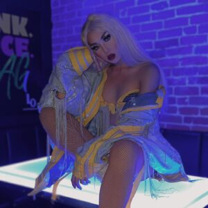 Kimmy Couture Instagram - When that New Hormones from Thailand finally kicking in…. 💉 💊 
but also me wearing Flat wig, No nails and Flats? ON BRAND after performing.
.
.

📸  Photo by: @jacobkaram_realestate
