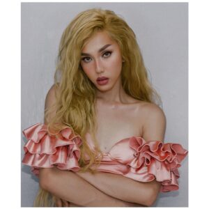 Kimmy Couture Instagram - I’m back Canada!! 🇨🇦🍁
Being in Asia for a month was much needed. I got to focus on 3 important things. Myself, Family and Friends.
It felt so good having a month break from the whole public figure image. It taught me how to balance everything and reconnect with my roots. I was able to focus on my transition and be able to walk around freely as a transwoman with no discriminations.
I got a break from the whole “western beauty standards” that is so choking and draining to keep up with. I missed the whole Simple Island girl life.

Now I’m back, fully recharged and ready to serve and I WILL MAKE YOU EAT IT!!! TRUST ☝🏽
.
.
📸 Photo by: @ughknownn_ 
💇🏽‍♀️ Hair by: @kenyarami
