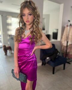 Actress Kingston Foster HD Instagram Photos and Wallpapers December 2023