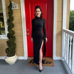 Kira Reed Lorsch Instagram - Thank you @glamsquad for the #emmys #glam 💄  On the #glamsquad app or glamsquad.com/book enter code Kira15 for $15 off your next appointment❤️ #actress #emmywinner #kirareedlorsch