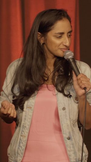 Kiran Deol Instagram - Will accept copays for googling web md 💰💁🏽‍♀️✨

💌 My mailing list helps me know what cities to tour next. Sign up, lmk, and get tkt promos! 

#doctor #india #comedy #fun #girl