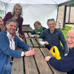 Kirsten Ramsay Instagram - Lovely meeting up with my barn colleagues yesterday as we prepare to start filming a new series of The Repair Shop!

Looking forward to sharing some great stories and challenging items over the coming months. 

@therepairshoptv @theteddybearladies @julyan_wallis_guitar_repairer 
@petewoods31 
@david_burville_burvilleorgans @louisedrover #suziefletcher 
#kirstenramsay 
#therepairshop #tv #bbc #filming 
@wealddownmuseum 
#repair #restore #conservation