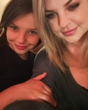 Kirsten Storms Instagram - Thank you @fvalentinigh for the lovely birthday dinner last night. You have the most beautiful heart and I’m grateful to have you in my life. ❤️ 
My little date was very excited to get dressed up and join the celebration with some of my friends. Did we get ready while blasting Taylor Swift music and dancing around? ….Obviously. 
It might have taken a few weeks for all of us to find a night that worked with our schedules, but it was ✨perfection✨.