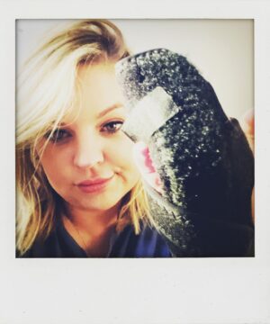 Kirsten Storms Instagram - Lesson I learned recently: 
Swinging a heavy trash bag, to get it inside of a dumpster, could result in said trash bag gaining quite a bit of momentum…making it spin…causing the drawstring to tie onto your fingers. (Hey, I didn’t say this was my brightest moment)

If you’re wondering, yes the trash bag will try to take your fingers into the dumpster as well. 

I will be wearing this brace on the show and I thought some of you might be curious about why I am rocking it. Juuuuust takin’ out the trash. 

Ps. My middle finger is the most damaged part of my hand and @brandonjbarash said it was karma for all of the times I’ve flipped him off. 🫣 When I told him that I’ve flipped him off more times in my head….he responded “and look what happened to your brain..”

He might be onto something. #coparenting #ihavenotbeenabletowriteatodolistforalmosttwoweeks