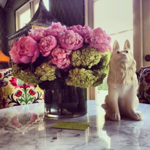 Kirstie Alley Instagram - I LUV these UBER beautiful flowers!!!! :)