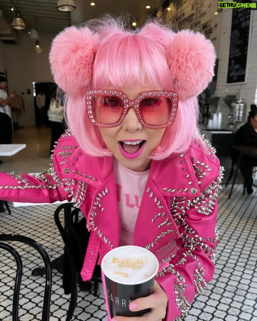 Kitten Kay Sera Instagram - 💗 luv a lot my latte with the band logo on it @pinktasticplastixx !! 💗☕️ hair & makeup by @sotellrob_mua 📷 by @celindachang