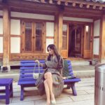 Ko So-young Instagram - BURBERRY 🖤 📸 SS24 컬렉션 프리젠테이션. #burberry #버버리 #광고