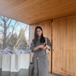 Ko So-young Instagram - BURBERRY 🖤 📸 SS24 컬렉션 프리젠테이션. #burberry #버버리 #광고