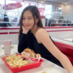 Ko Sung-hee Instagram - 🌴🇺🇸 #Lasvegas ➡️ #phoenix 인스타가 없어졌나 싶을 때 올리는 (얼마 전 미쿡 visiting my Uncle & Aunt🏡) Happy New-Year to you All🩷 Miss Ya!!