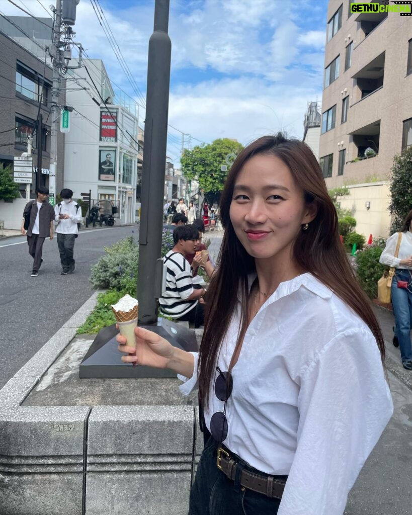 Ko Sung-hee Instagram - My late #Tokyo 🇯🇵 Diary 🍣🐷 (🤳10장으로는 하루 기록도 부족) 하이라이트는 마지막에❤️