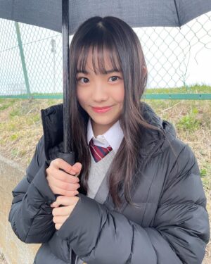 Kohaku Shida Instagram - 発売中の｢Duet｣に
掲載していただいてます🌸

久しぶりに制服での撮影でした！
是非是非‪‪☺︎‬