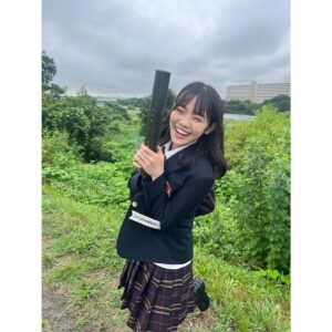 Kohaku Shida Instagram - ⠀ 
Zドラマ ｢最高の生徒｣最終話

皆で過ごした一生の想いで。
ひかり、本当にありがとう。
 

撮影期間は、
今この瞬間で感じたことを嘘なくありのままに
お芝居し、表現し、 初めての感覚ばかりでした。
これからも強く、お芝居と向き合っていきたいと
思える日々でした！

この作品が皆様にとって、
変わりたいと思う契機となっていたら嬉しいです‪‪。

最後までご覧いただきありがとうございました🏫