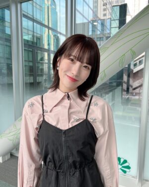 Kojima Karin Instagram - この頃ピンク率高めです!!🐷
⁡
⁡
#ボブヘアー #ボブヘアアレンジ 
#rienda #randa
⁡