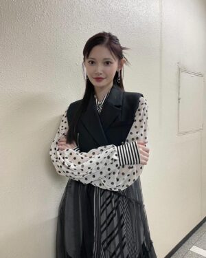 Kokoro Aoshima Instagram - ❄️
12,22 公開初日舞台挨拶ありがとうございました
しんちゃんみたいなほっぺはご愛嬌で🤍
・
ガッチャード&ギーツ、劇場まで是非足を運んでみてくださいね