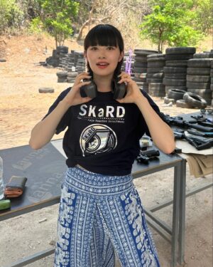 Konomi Naito Instagram - REAL GUN SHOOTING in Thai🇹🇭🔫

友人の紹介で普通ではなかなか入れない場所で
プロの早撃ち選手の方に指導して頂き

実弾で、4種類の銃を撃たせてもらいました👍

今まで何度かガンアクションをやって来ましたが、実際に撃ったことがなく今まで想像の中でお芝居していましたが、これからはこの経験を活かしてよりリアルなガンアクションができるといいなと思います✨

本当に最高で貴重な体験でした！
また必ず来ます！

Special thanks
@bank_pluto 
@lalissaa 
@chong.nom 
@fursan.misadama