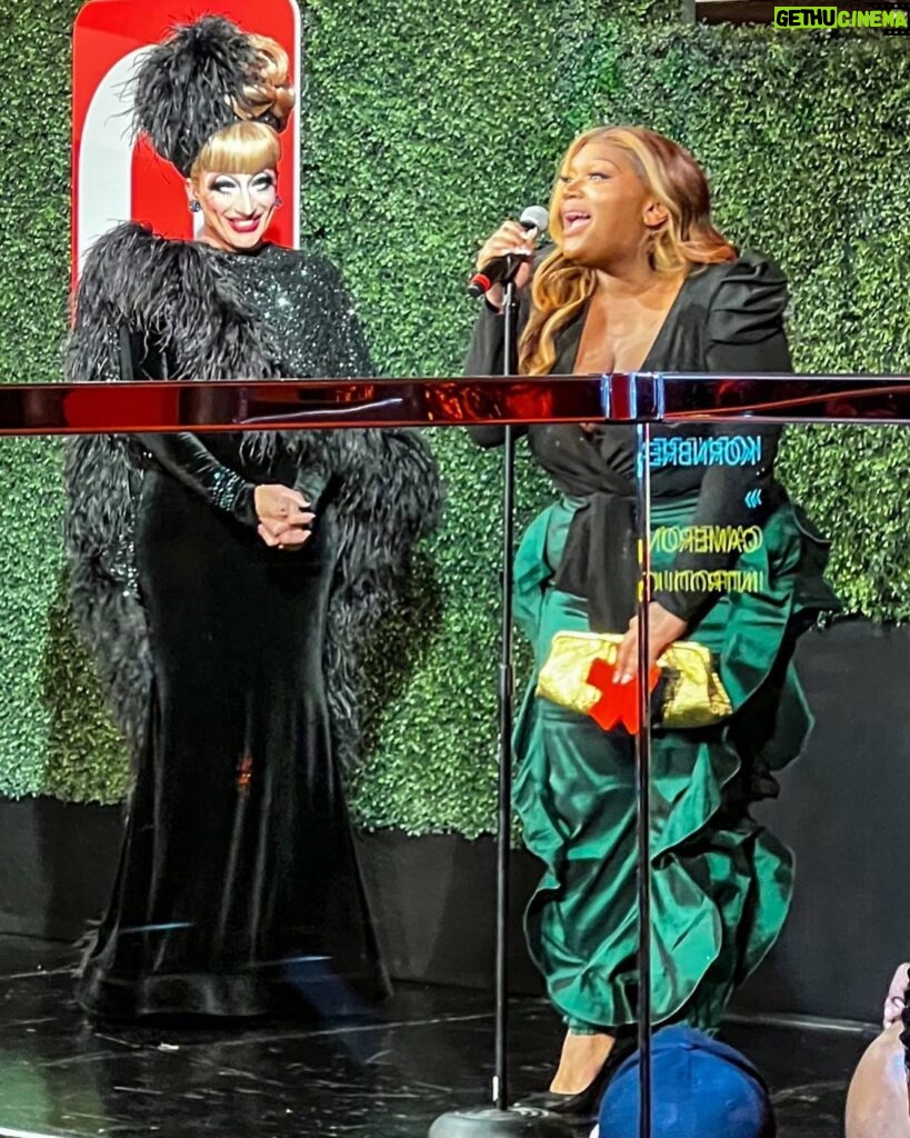 Kornbread Jeté Instagram - I was on Stage with RuPaul last night. Look at how happy he is to see me. Thank you @queerty for an amazing night! And thank you to @worldofwonder and @rupaulsdragrace for this platform to be SEEN and HEARD 💇‍♀️ @fetchasswigs / @junejambalaya 👗 @thickfashion 👠: @karllagerfeld 🤳 @ianhelms