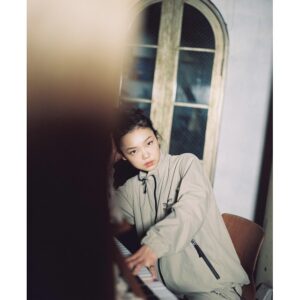 Kotone Furukawa Instagram - *
another scene of @ennoy_com 
・
@stylistshibutsu 
photo: @ittetsumatsuoka 
hair&make: @yuko_aika