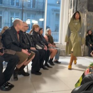 Kozue Akimoto Instagram - 🖤
#pfw #kikokostadinov