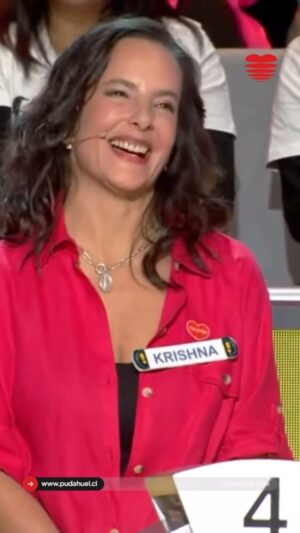 Krishna de Caso Instagram - ¡Qué bien nos representaron anoche! Nuestra @krishnadecaso ❤️ también fue parte de @ahoracaigochile de @tvn y esta vez se enfrentó a su compañera @daniaguilera! 😱 ¡Duelo de Pudahuelinas! 🤺

#RadioPudahuel #LaRadioDeChile #PudahuelEsMiRadio