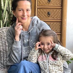 Krishna de Caso Instagram - Contigo cada día es mágico y lleno de amor 💚😍⭐️ #teamomipollita #graciasgraciasgracias #siemprejuntas