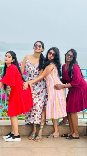 Krishnapriya K Nair Instagram - Yoyooo💃💃💃
#goadiaries 

#friendshipgoals #trip #happyme #goa #happyplace #trendingreels #trending #viralreels #viral #viralvideos