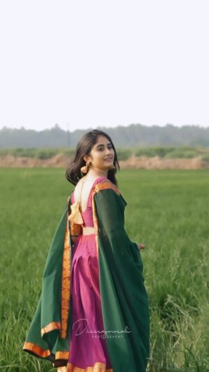 Krishnapriya K Nair Instagram - 🌾🌾🌾

👗 : @ar_handlooms_kuthampully_ @ar_handlooms_kuthampully 

#reelsinstagram #reels #reelitfeelit #reelsindia #insta #traditional #outfits #outfitoftheday #photooftheday