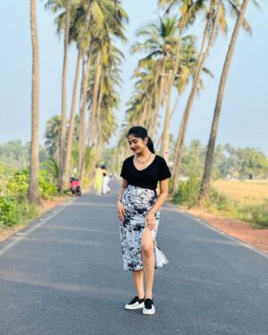 Krishnapriya K Nair Instagram - ✨✨✨

#goa #goavibes #travel #outfits