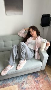 Kristal Shine Instagram - Mám radosť! Natáčanie bola strašná sranda! Takže sa velmi teším na výsledok.