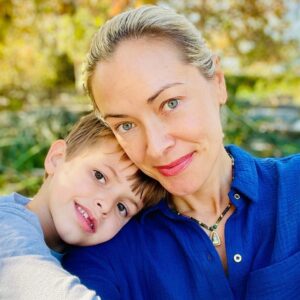 Kristanna Loken Instagram - Happy Mother’s Day to all the mothers, grandmothers, and mother figures out there. I hope you have a wonderful day celebrating YOU. Thank you for all you do 🥰

#mothersday #happymothersday #lovetoall #motherandson #motheranddaughter