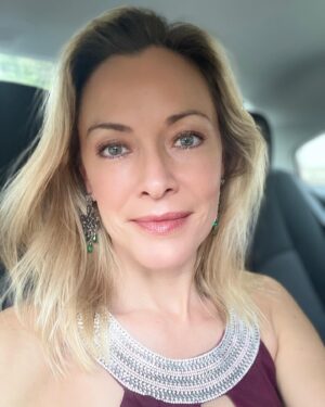 Kristanna Loken Instagram - Oscar party ready! Who are your picks? #oscars #oscar #academyawards #hollywood #actor